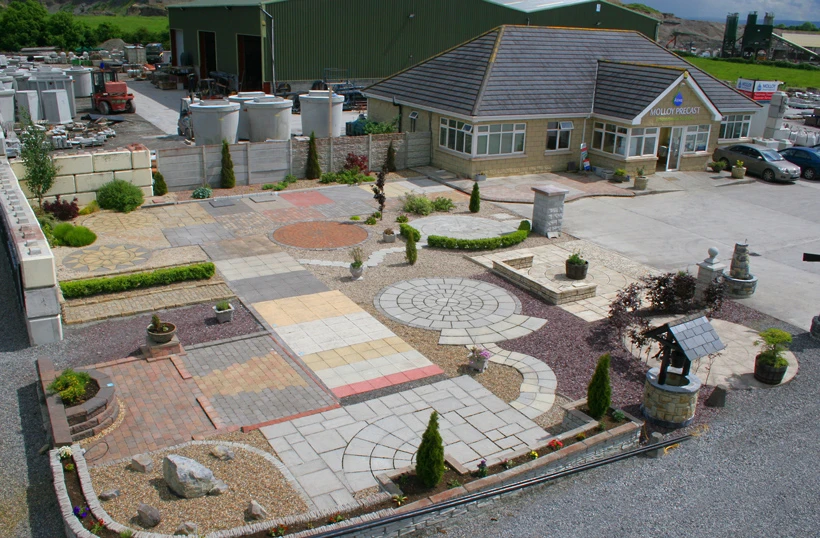 Outdoor paving display with various slab patterns and colours