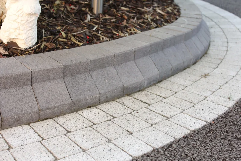 Kerb setts charcoal Charcoal